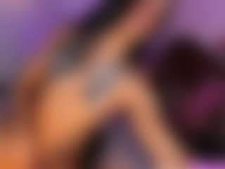 Live cam show with ScarlettOsama - White on Fit Hotties