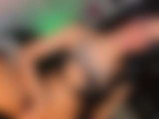 Live cam show with ScarlettOsama - Tease on infinitiblacc.com
