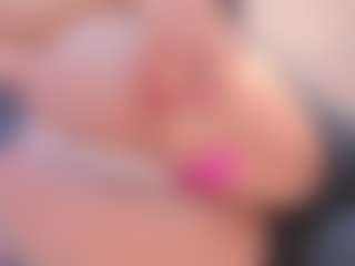 Live cam show with Yiovanna19 - Flexible on https://playwithruby.com