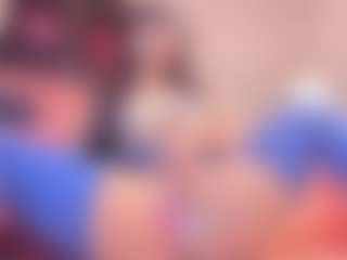 Live cam show with Yiovanna19 - Toys on Soda Cam