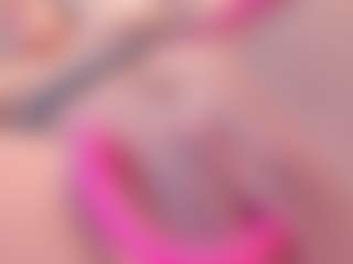 Yiovanna19's Live Sex Cam Show