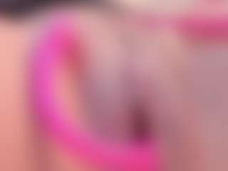 Yiovanna19's Live Sex Cam Show
