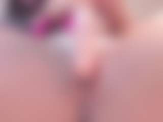 Yiovanna19's Live Sex Cam Show