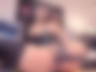 Yiovanna19's Live Sex Cam Show