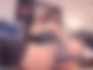 Yiovanna19's Live Sex Cam Show