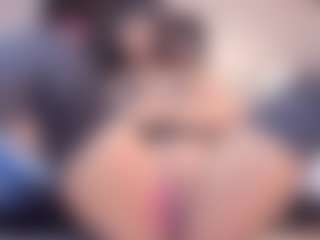 Yiovanna19's Live Sex Cam Show