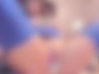 Yiovanna19's Live Sex Cam Show