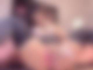 Yiovanna19's Live Sex Cam Show