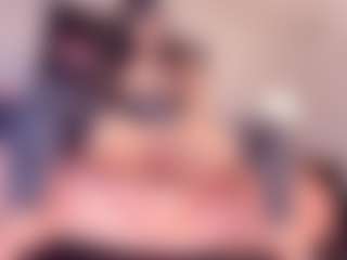 Yiovanna19's Live Sex Cam Show