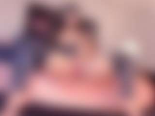 Yiovanna19's Live Sex Cam Show