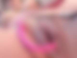 Yiovanna19's Live Sex Cam Show