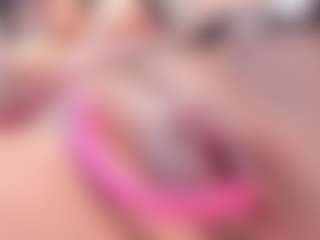 Yiovanna19's Live Sex Cam Show
