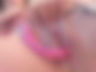 Yiovanna19's Live Sex Cam Show