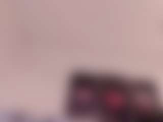 Yiovanna19's Live Sex Cam Show