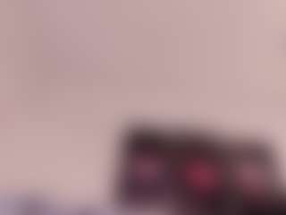 Yiovanna19's Live Sex Cam Show