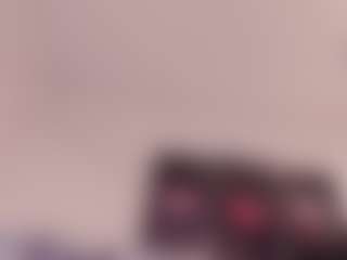 Live cam show with Yiovanna19 - Latina on Camsoda | colombia