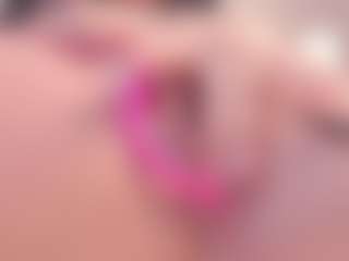 Yiovanna19's Live Sex Cam Show
