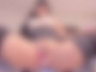 Yiovanna19's Live Sex Cam Show