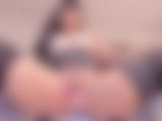 Yiovanna19's Live Sex Cam Show