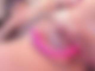 Yiovanna19's Live Sex Cam Show