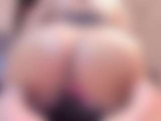 Yiovanna19's Live Sex Cam Show