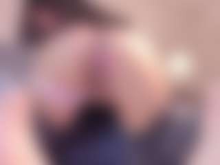 Yiovanna19's Live Sex Cam Show
