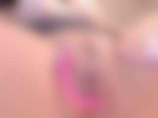 Yiovanna19's Live Sex Cam Show