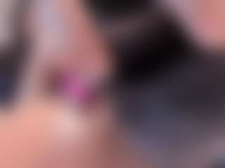 Yiovanna19's Live Sex Cam Show