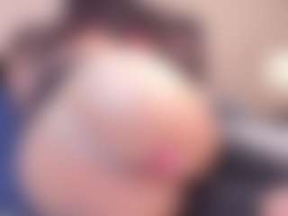 Live cam show with Yiovanna19 - Interactivetoy on AdultVida.com