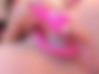 Yiovanna19's Live Sex Cam Show