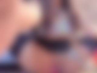 Yiovanna19's Live Sex Cam Show