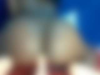 BUSTY-BEE's Live Sex Cam Show