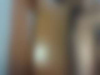 BUSTY-BEE's Live Sex Cam Show