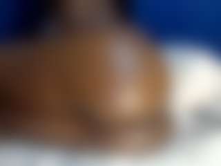 Live cam show with BUSTY-BEE - Black on CSO-WL