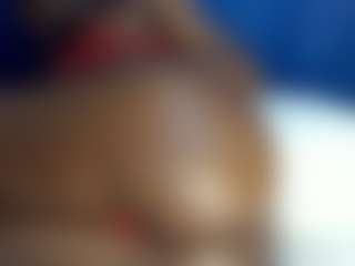 Live cam show with BUSTY-BEE - Ebony on Hubzter Live | kenya