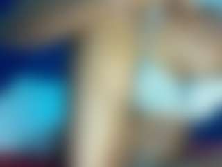 BUSTY-BEE's Live Sex Cam Show