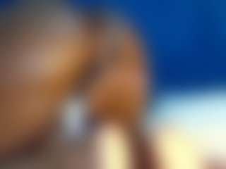Live cam show with BUSTY-BEE - Bikini on Dare Cams