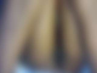 Live cam show with BUSTY-BEE - Ebony on Gym Cam Girls | kenya