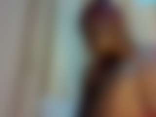 Live cam show with BUSTY-BEE - Black Small Tits on Mixed Magazine Live