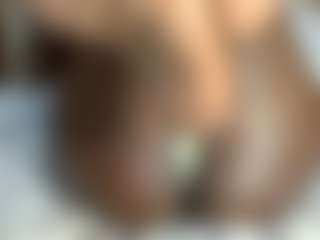 Live cam show with BUSTY-BEE - Ebony on Dolls Live | kenya