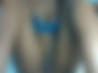 Live cam show with BUSTY-BEE - Ebony on madthumbs | kenya