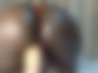 BUSTY-BEE's Live Sex Cam Show