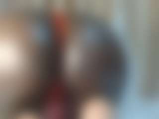 BUSTY-BEE's Live Sex Cam Show
