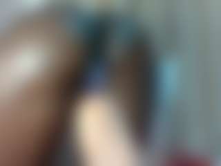BUSTY-BEE's Live Sex Cam Show