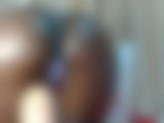 BUSTY-BEE's Live Sex Cam Show