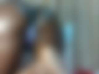 BUSTY-BEE's Live Sex Cam Show