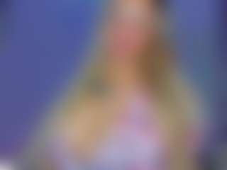 Live cam show with Gabriela Prieto - Blonde Hair on Camsoda