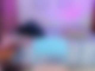Live cam show with Velez-Lau - Public Red Hair on makecum.org