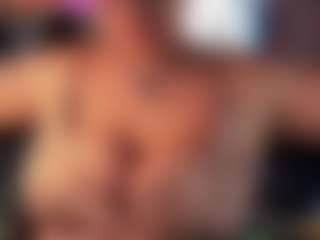 Live cam show with myrtlemystic - Huge Tits on xplaylive.com