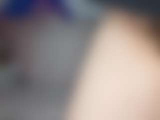 Live cam show with CyndeeWinter - Robe on camtv
